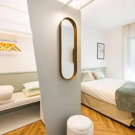 Home4holidays San Carlo * Turin