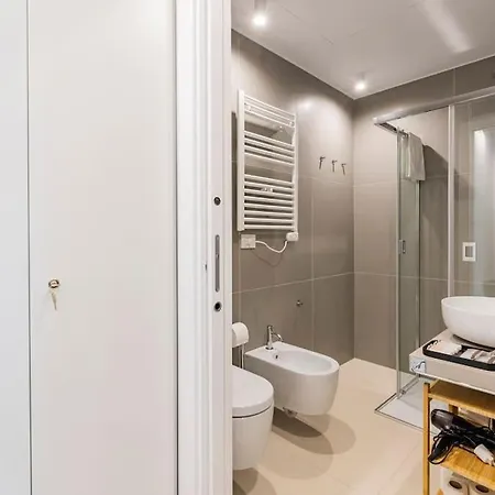 Апартаменты Home4holidays San Carlo Турин